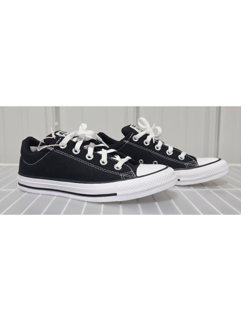 Converse All Star Street Ox Low Top Black Sneakers -- Men's 5.5  Womens' 7.5